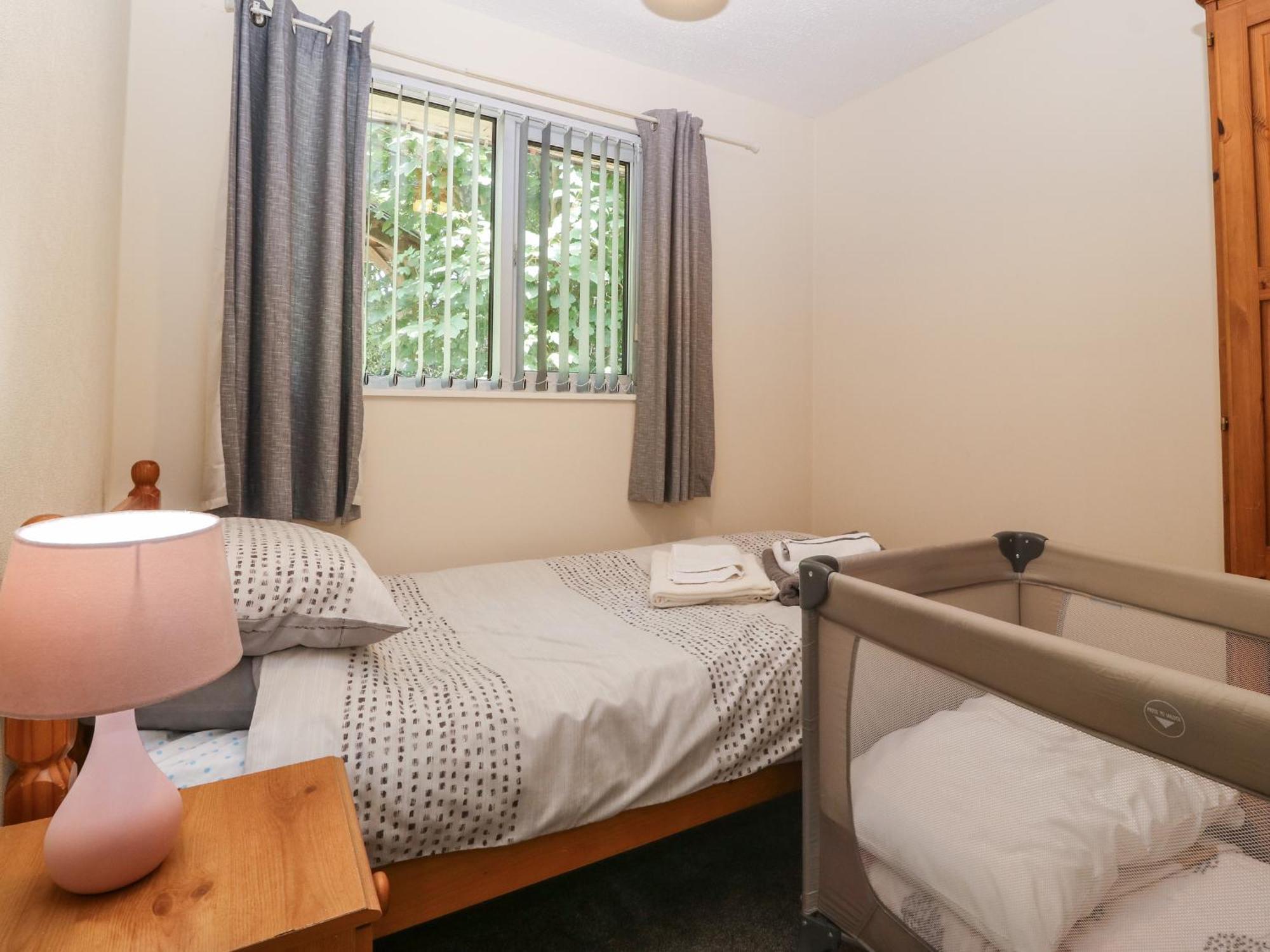 Petlyns Patch Villa Holyhead Ngoại thất bức ảnh