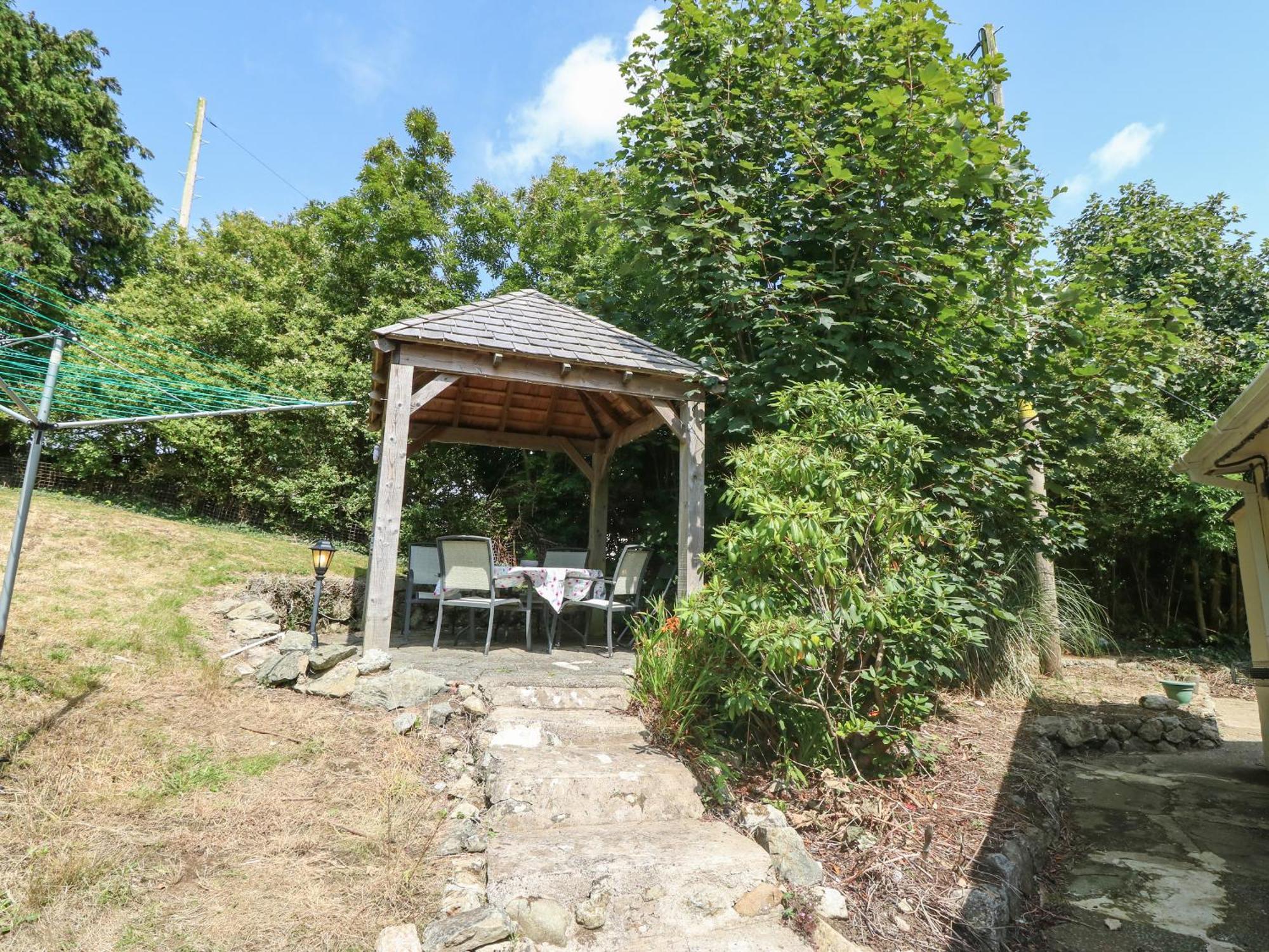 Petlyns Patch Villa Holyhead Ngoại thất bức ảnh